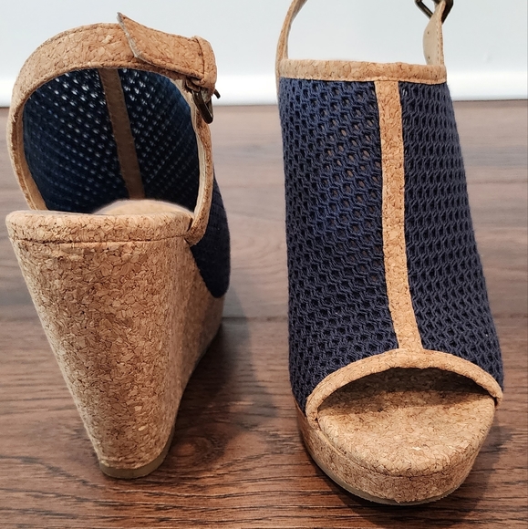 Reduced $ NEW Splendid Platforms - Picture 7 of 8